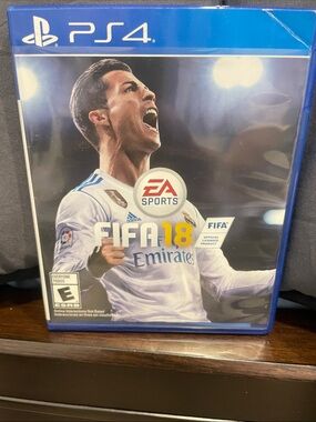 EA Sports FIFA 18 PS4 - White